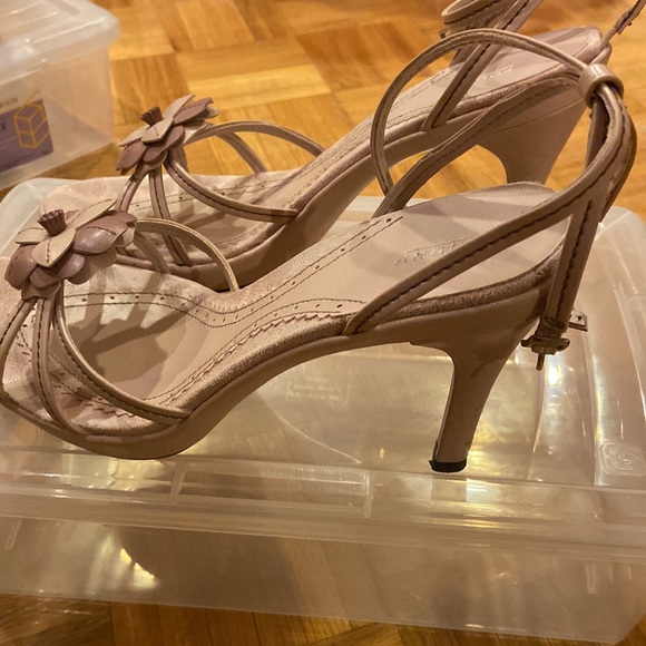 Soft pink leather heels - Picture 4 of 6